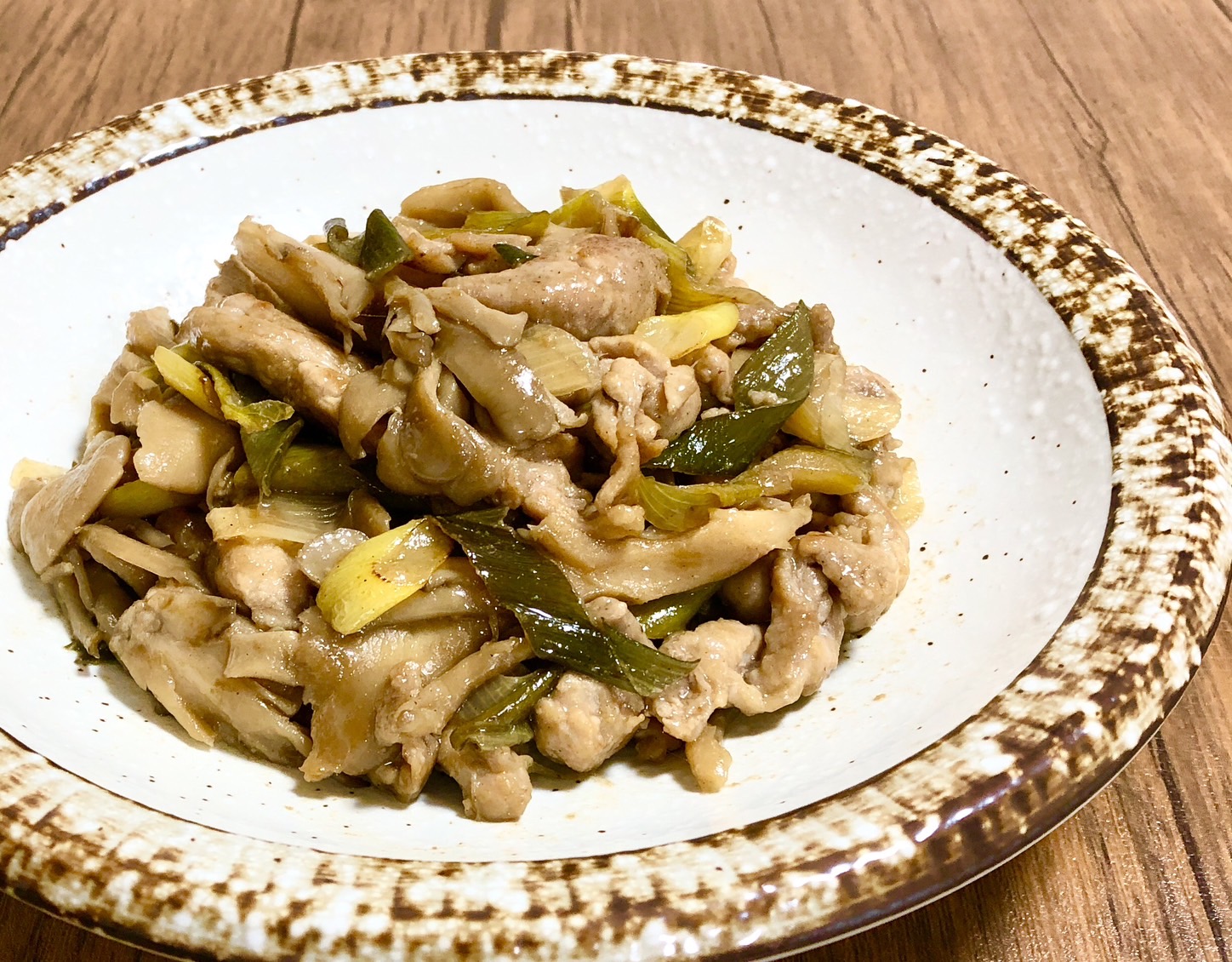 豚肉と舞茸のバタポン炒め
